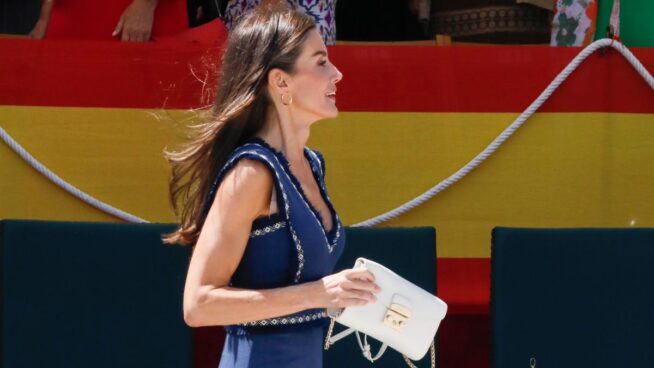 Fernando Zayas, entrenador, sobre como lograr unos brazos tonificados como los de la reina Letizia: «Más que el peso, enfócate en mantener la tensión»
