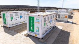 Iberdrola pone en operación las dos baterías más grandes de España