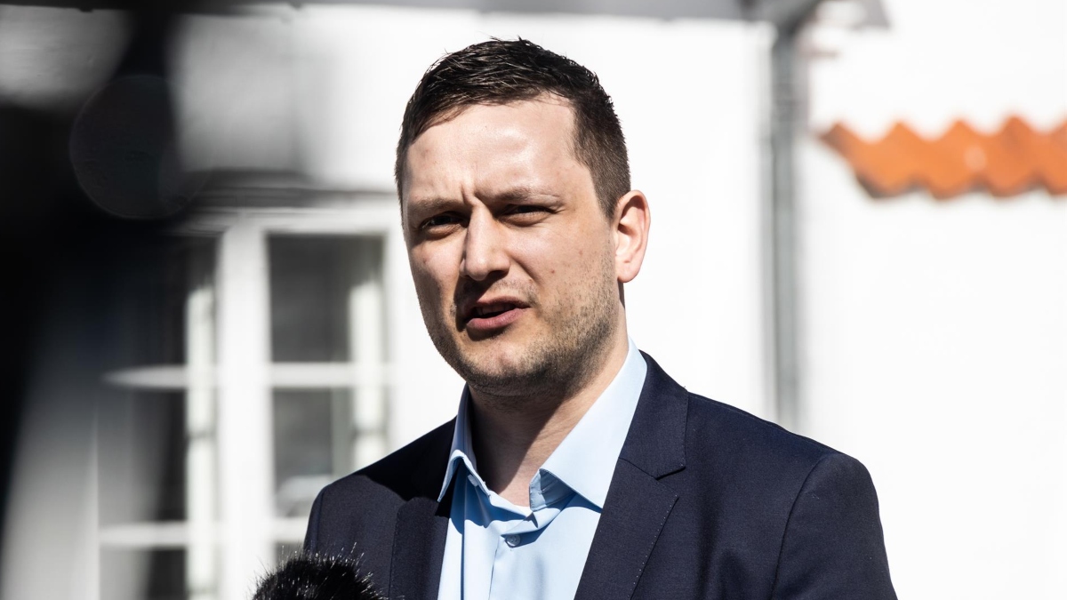 Groenlandia no espera una intervención militar de EEUU pero se prepara «para lo peor»