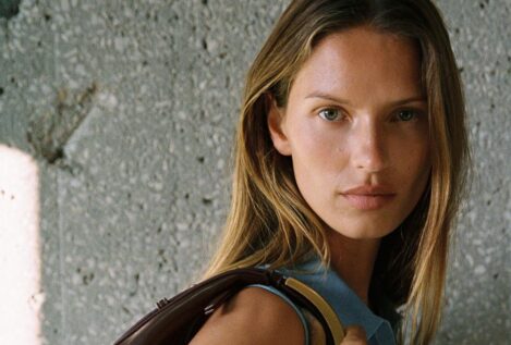 Juan Avellaneda, estilista, sobre el complemento viral de Zara por 11 euros: «Es un bolso diseñado por Tom Ford, por eso tiene esa silueta tan sexy»