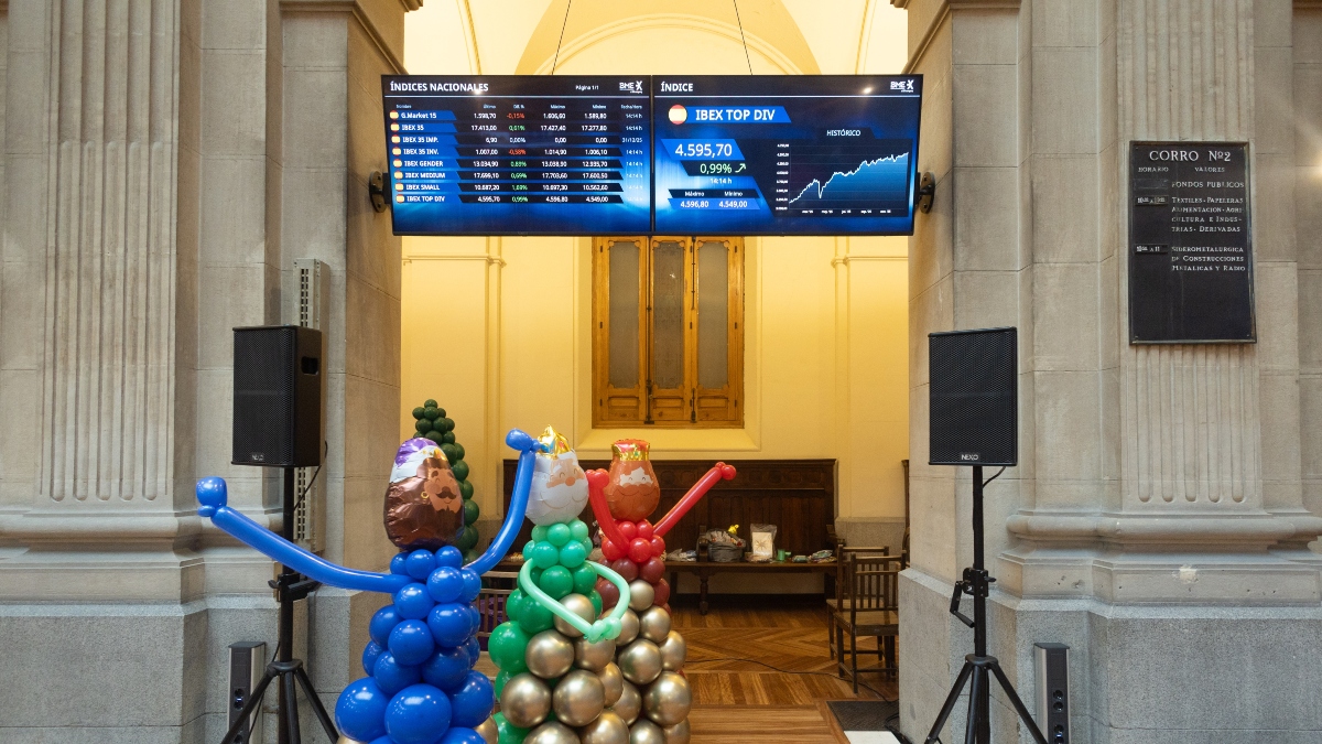 La Bolsa española toca un nuevo máximo histórico por encima de los 17.670 puntos