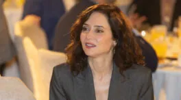 Ayuso anuncia una nueva rebaja de medio punto del IRPF que entrará en vigor en 2027