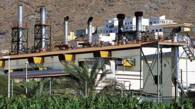 La isla canaria de La Gomera sufre una caída total de la red eléctrica