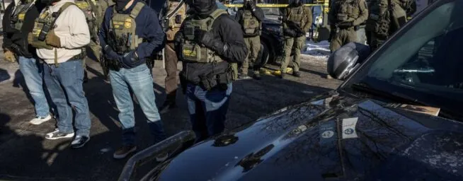 Agentes de Inmigración de EEUU matan a tiros a un hombre en Minneapolis