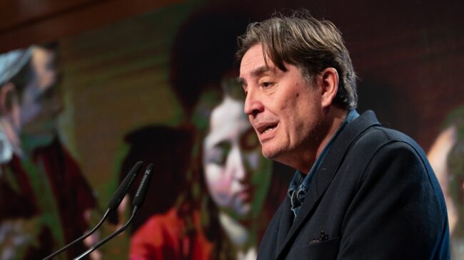 El viaje del director del Instituto Cervantes a Perú con 29 acompañantes costó 41.430 euros