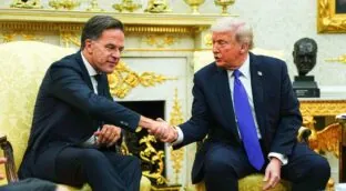 Trump establece con Rutte el «marco para un futuro acuerdo» respecto a Groenlandia