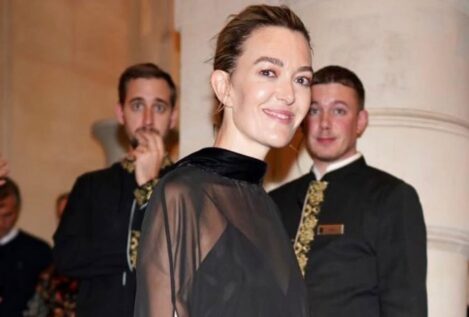 El traje de chaqueta de Marta Ortega que puedes encontrar en Zara de rebajas y es perfecto para ir a la oficina