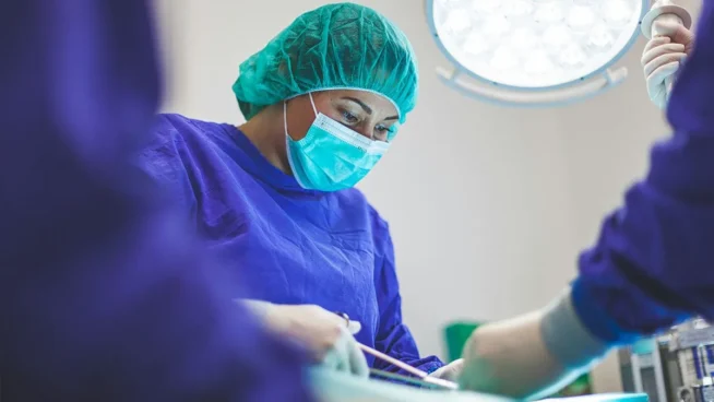 España diagnosticará 301.884 casos de cáncer en 2026, un 2% más que el año pasado