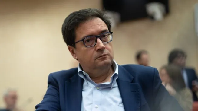 Óscar López defiende a Zapatero ante las críticas del PP: «Es una persona ejemplar»