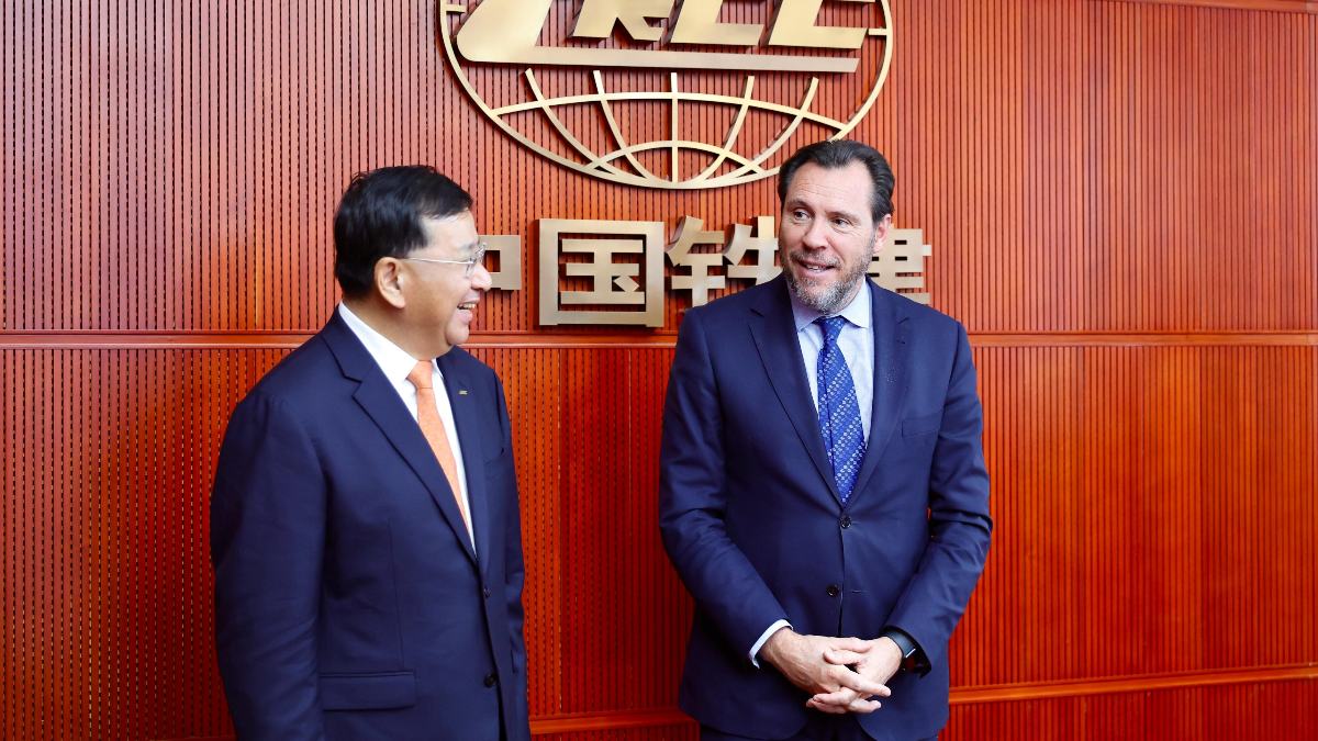 Puente mantiene a Huawei en el sistema de comunicaciones de ADIF al que llegó vía Koldo