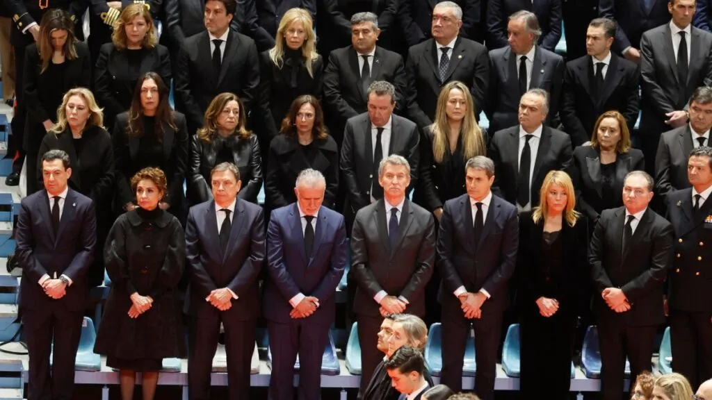 POLITICOS FUNERAL