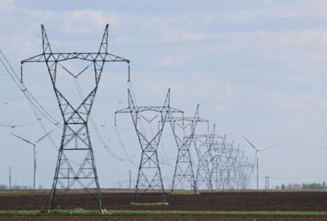 Red Eléctrica activa el sistema de antiapagones durante dos horas por el temporal