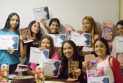 La solidaridad en una Venezuela en crisis: así es el apoyo a adolescentes embarazadas