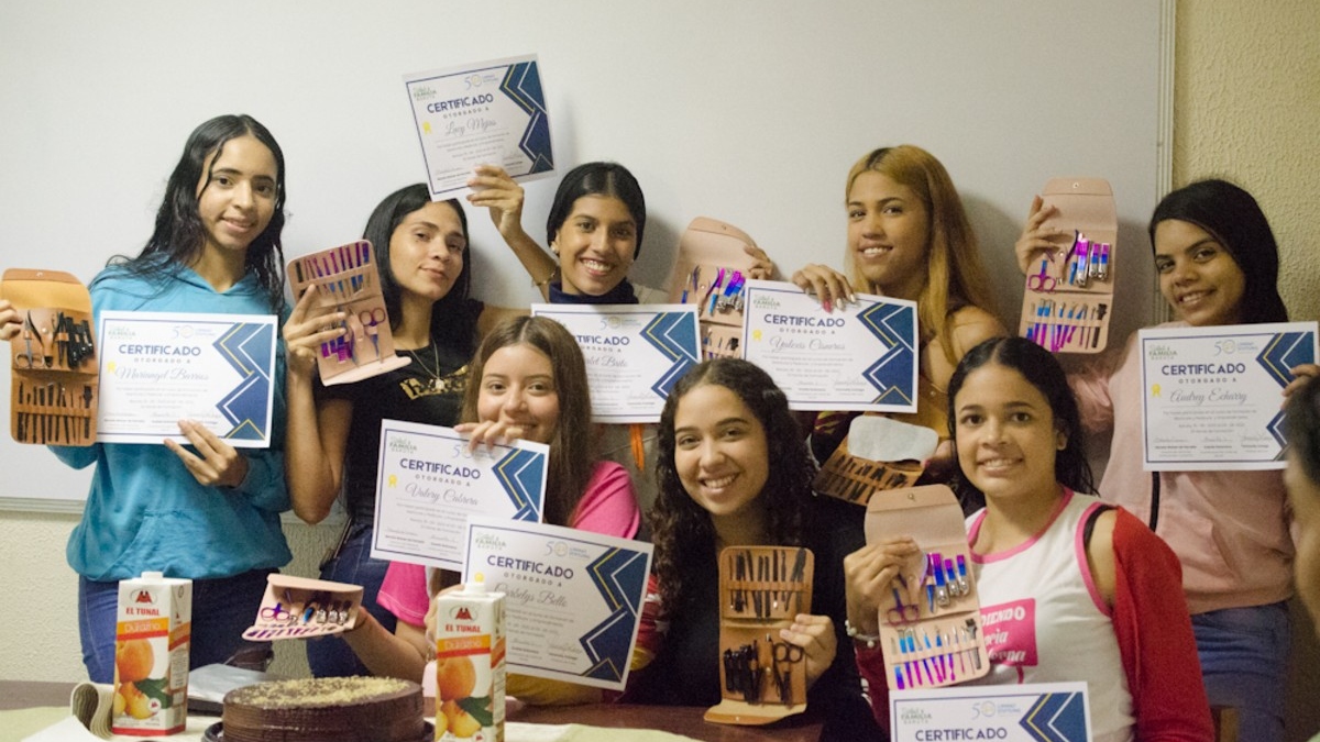 La solidaridad en una Venezuela en crisis: así es el apoyo a adolescentes embarazadas