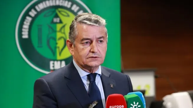 La Junta «reevalúa» el cierre de colegios y mantiene a casi 300 personas desalojadas