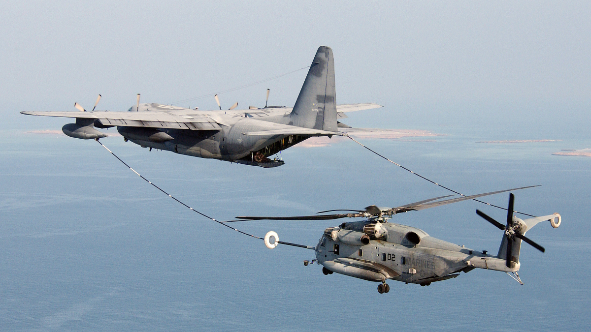 El constante traslado de aviones de EEUU a sus bases europeas hace saltar las alarmas