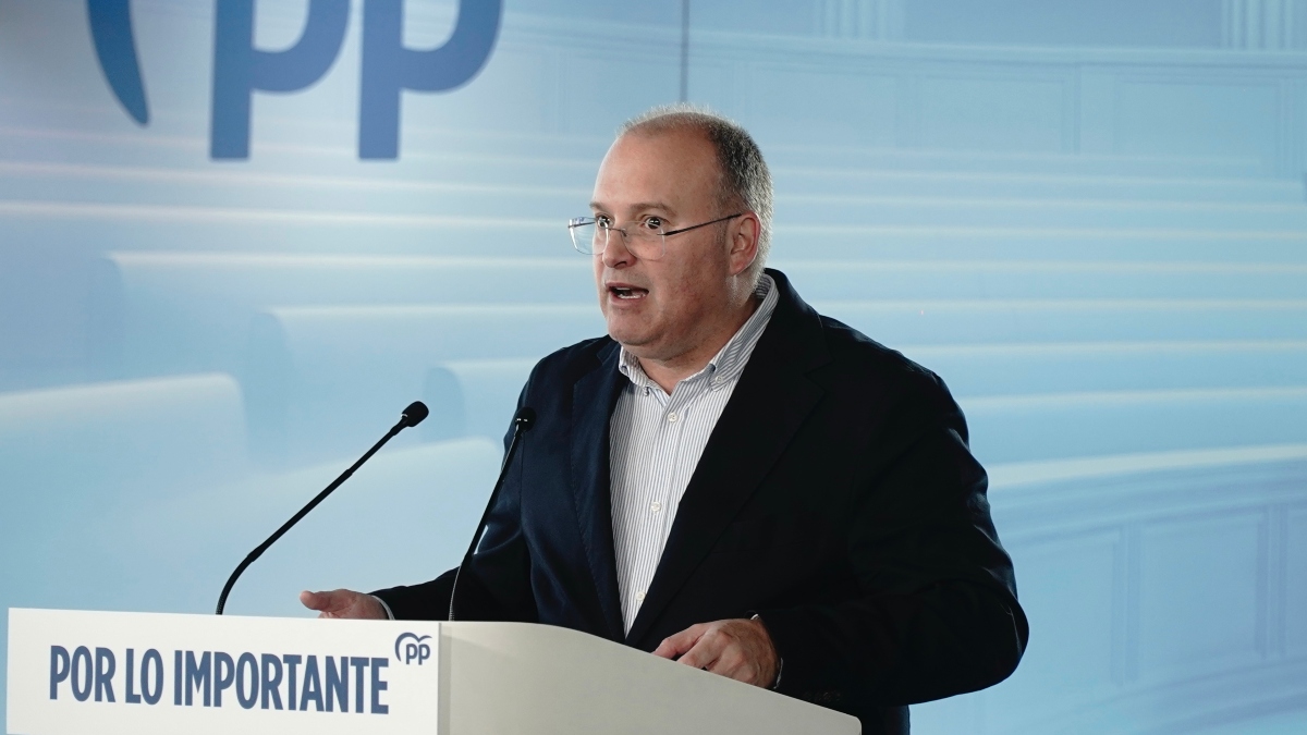 Tellado acusa a Sánchez de estar «desaparecido» tras el accidente de Adamuz