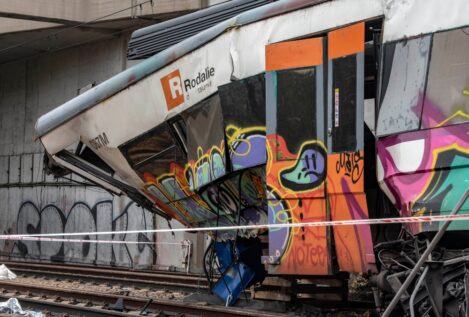 Puigdemont afirma que Rodalies es un «infierno diario» y pide el traspaso del sistema ferroviario