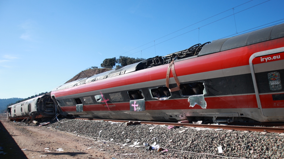 ADIF defiende que las soldaduras de la vía de Adamuz se realizaron con arreglo a la normativa