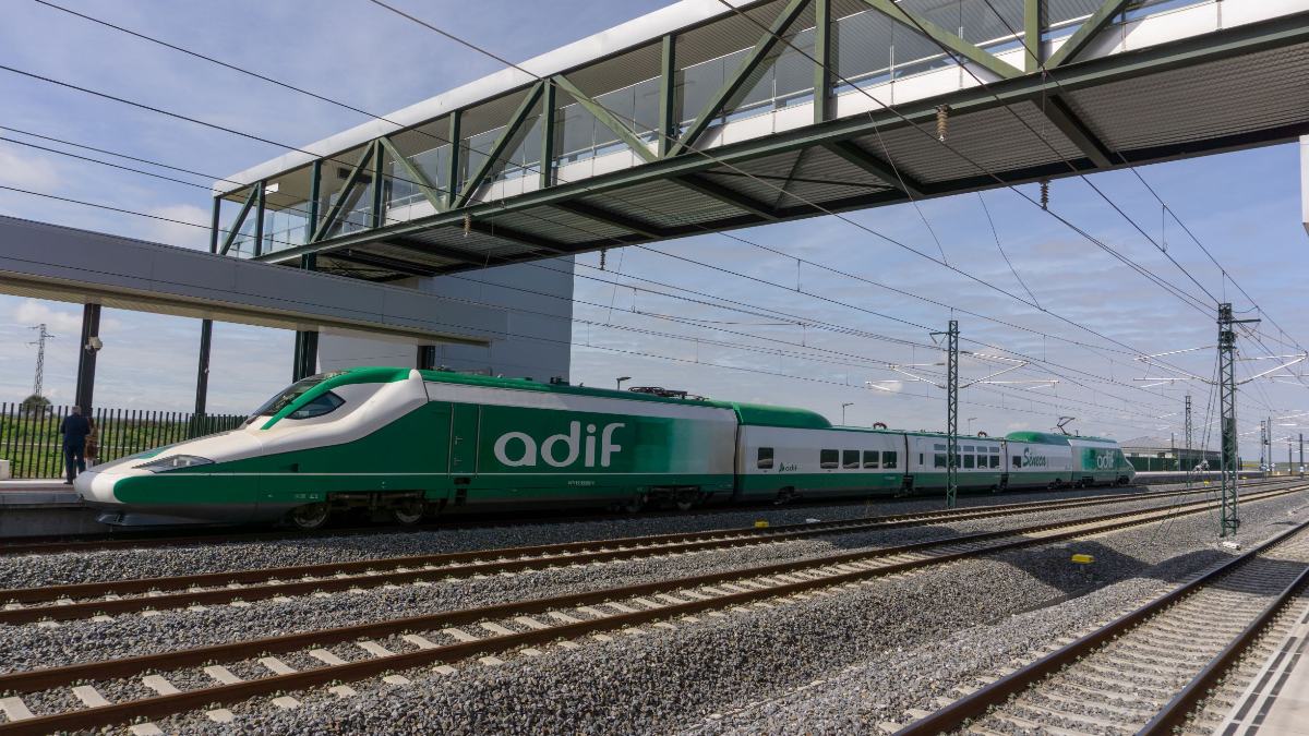 El tren-laboratorio de ADIF no detectó fisuras en la vía de Adamuz pero sí «una gran vibración»