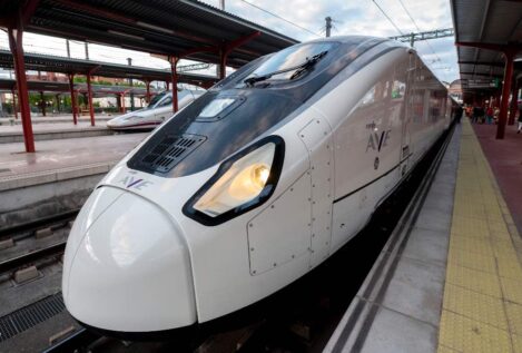 Adif limita a 80 km/h la velocidad del AVE entre Segovia y Garcillán por deformación de la vía
