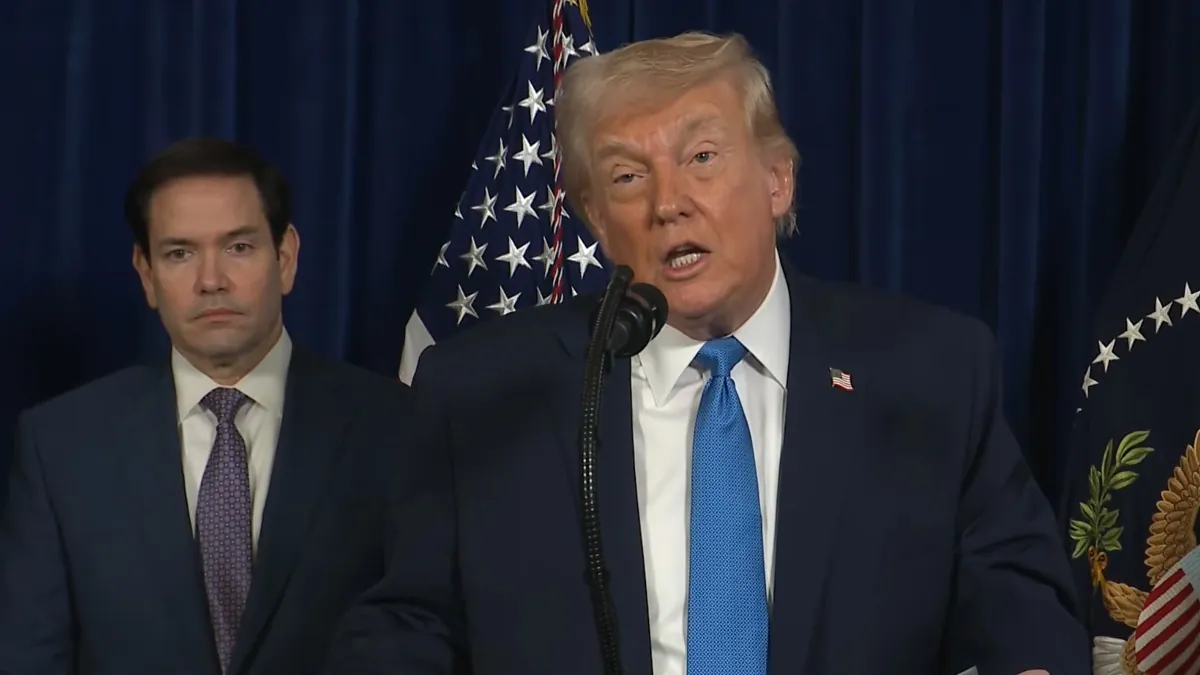 Trump amenaza al presidente colombiano, Gustavo Petro: «Que vigile su trasero»