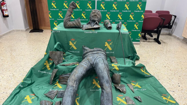 Un detenido por el robo de la estatua de Seve Ballesteros, que aparece en varios trozos