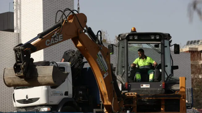 Uno de cada diez inmigrantes con residencia legal en España tiene la autorización por arraigo