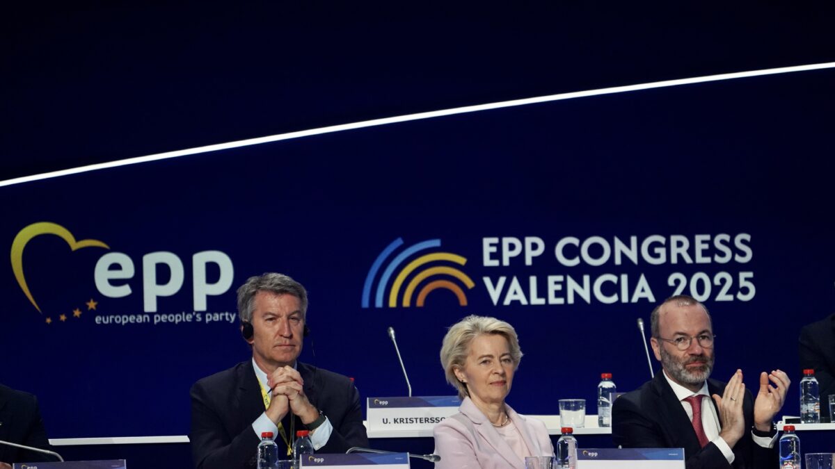 El PP denunciará en Europa la regularización de inmigrantes por ir en contra del pacto de asilo