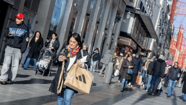 La OCU recuerda que con las rebajas las garantías de productos deben ser las mismas