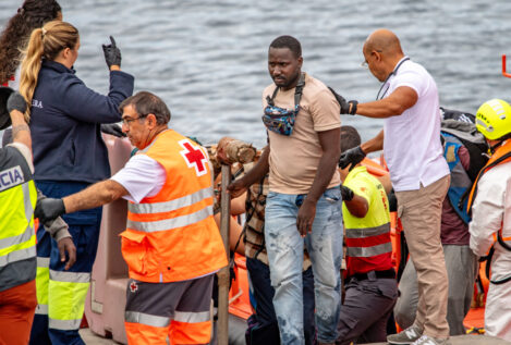 Los inmigrantes en situación irregular en España crecen casi un 700% entre 2017 y 2025, según Funcas