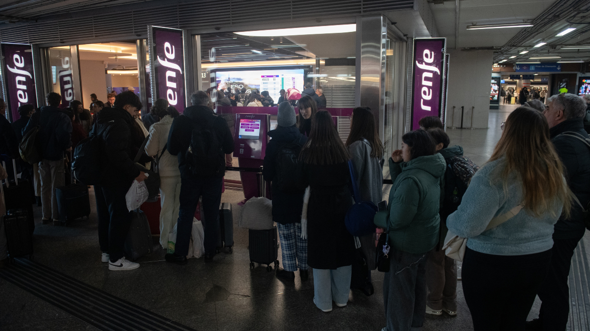 Una empresa de Málaga inicia traslados en autobús a Madrid tras el accidente ferroviario