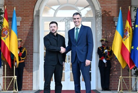 Sánchez promete ahora tropas a Ucrania pese a dejarla sin ayuda militar en 2025