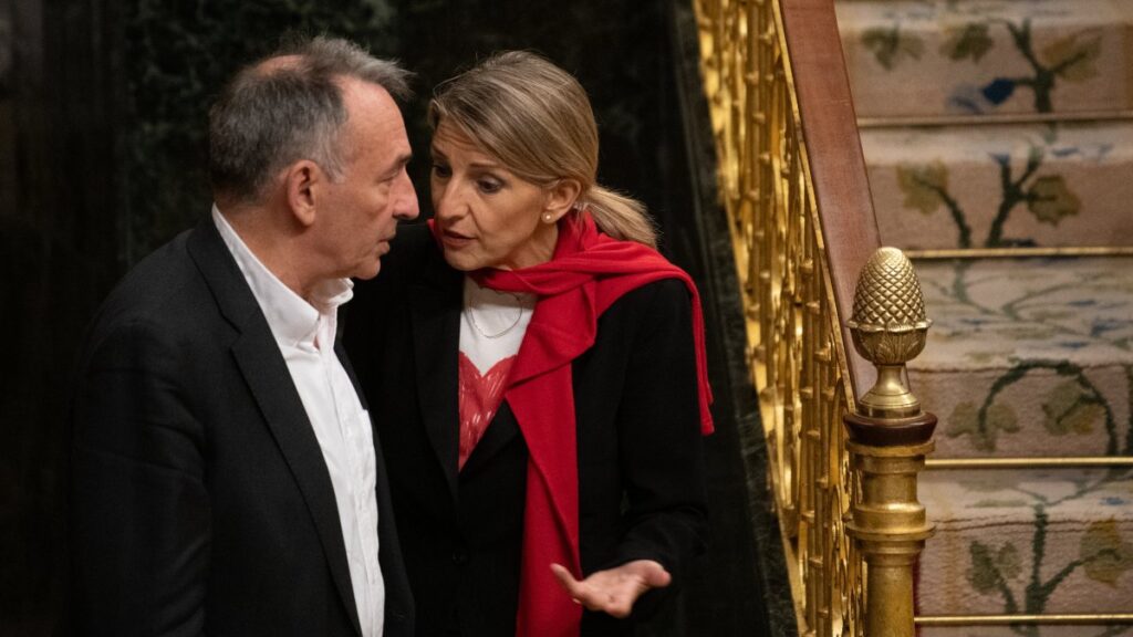 Yolanda Díaz con Enrique Santiago en el Congreso