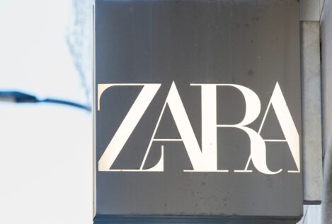 Zara prevé cerrar en La Coruña la primera tienda abierta por su fundador, Amancio Ortega