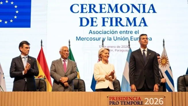 Representantes de la UE y Mercosur firman un histórico acuerdo comercial en Paraguay