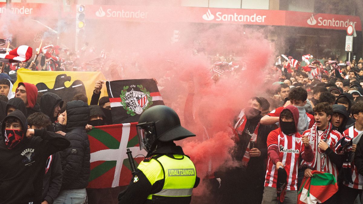 La Ertzaintza anima a denunciar las agresiones sexuales de miembros de los ultras del Athletic