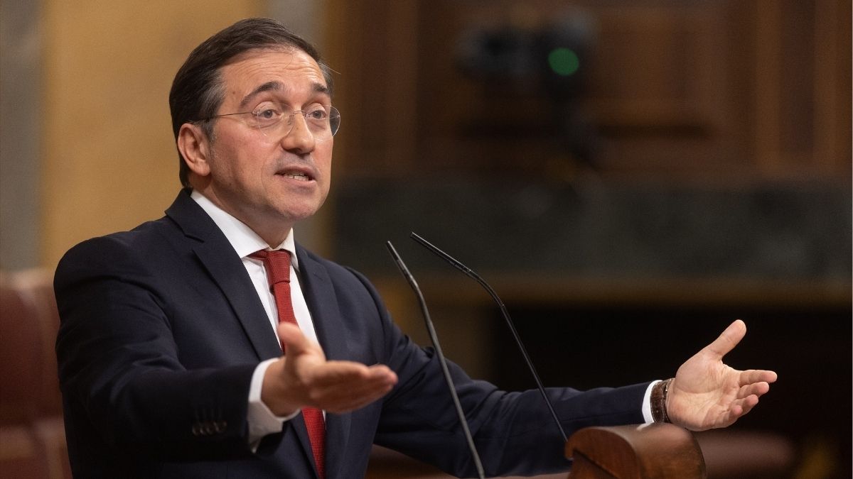 Albares avisa de que un acuerdo sobre Groenlandia debe discutirse en la OTAN