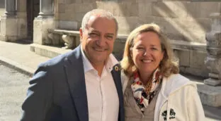 Alfonso, el alcalde de Ginebra que nació en un pueblo de La Coruña y lleva 50 años en Suiza