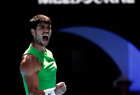 Alcaraz arrolla a Tommy Paul y avanza a cuartos de final del Abierto de Australia