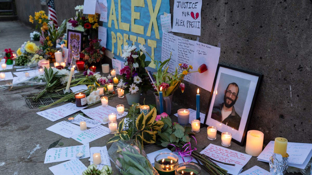 Suspendidos de sus funciones los agentes del ICE que mataron a Alex Pretti