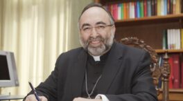 El arzobispo de Oviedo: el Gobierno usa los abusos en la Iglesia como «arma de distracción»