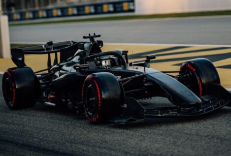 Aston Martin estrena el agresivo AMR26 en Montmeló: la primera creación de Adrian Newey