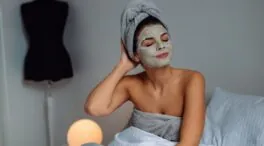 Carmen Peñas (42), experta en medicina estética: «Si tuviera que cuidarme de verdad, no empezaría por una crema»