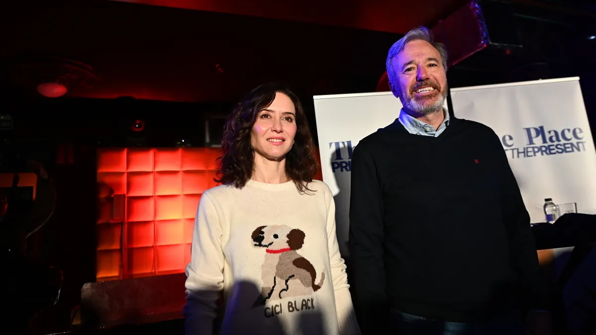 Ayuso: «Si Koldo, un portero de discoteca, era asesor en Renfe, ¡qué podía salir mal!»