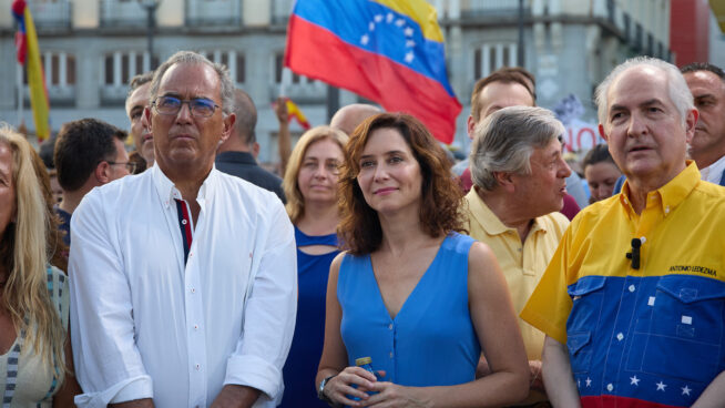 Ayuso celebra la captura del «dictador» Maduro: «La caída del régimen es una noticia histórica»