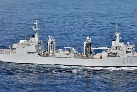 Un buque español completa una misión secreta de abastecimiento a EEUU en Groenlandia