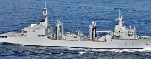 La Armada adjudicó un contrato a la petrolera del imputado Hamlyn en 2021