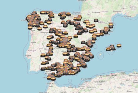 Guardias civiles advierten sobre las balizas: «Se van a disparar las estafas de grúas pirata»