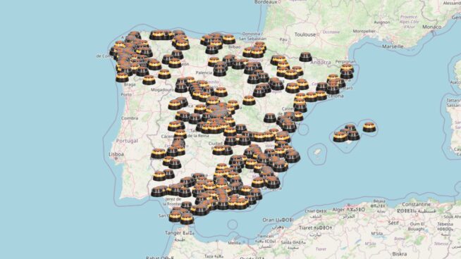 Guardias civiles advierten sobre las balizas: «Se van a disparar las estafas de grúas pirata»